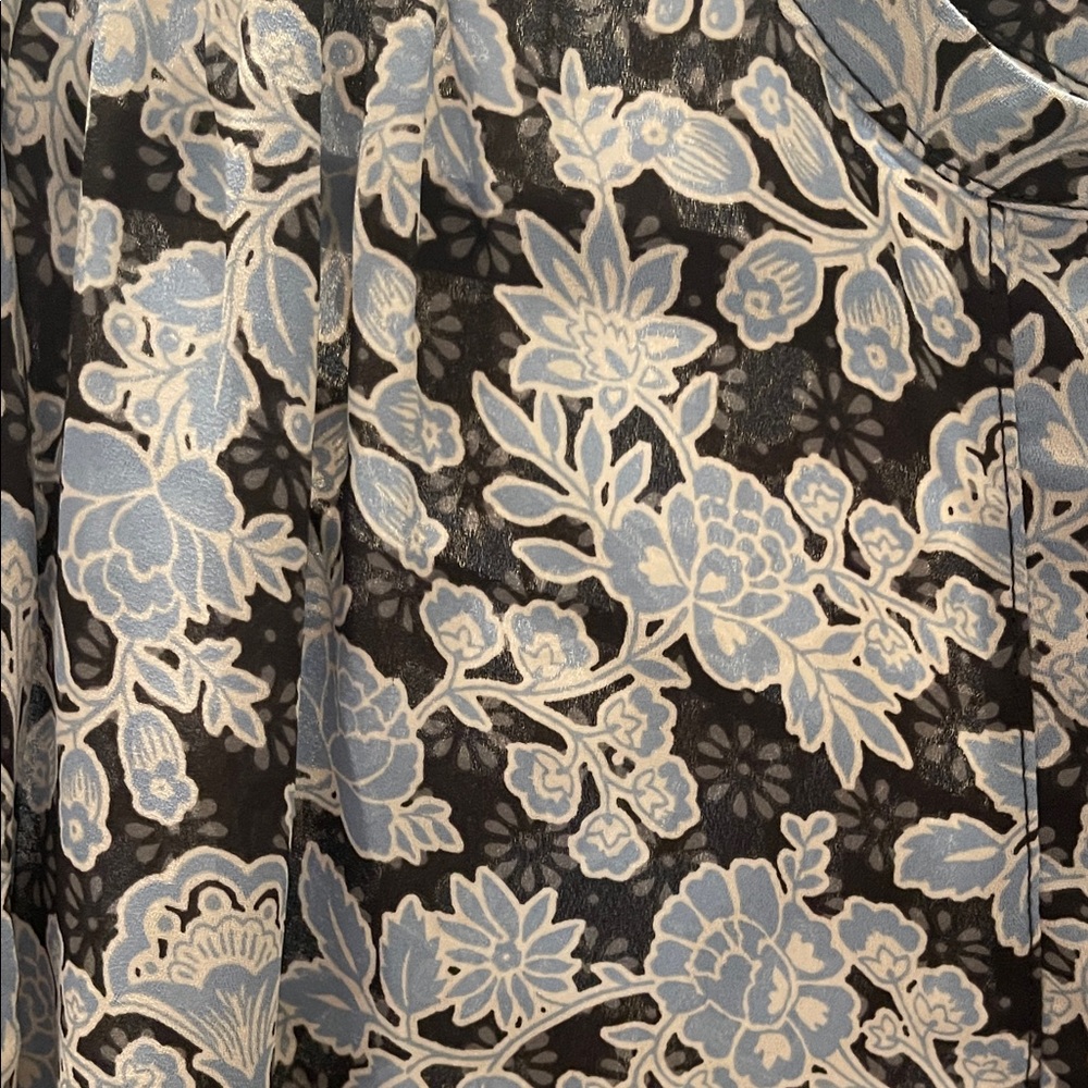LOFT Floral Blouse in Black and Gray - Picture 2 of 2